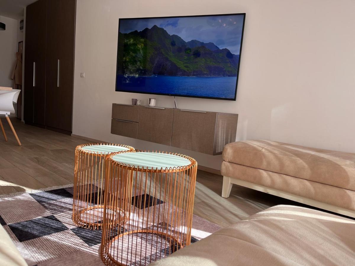 Atina Apartment, City Centre Budva ,Luxurious, Bright, Parking ภายนอก รูปภาพ